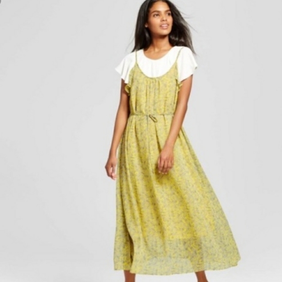 NWOT Yellow floral Maxi spaghetti strap dress - Picture 2 of 8